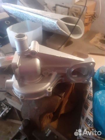 Корпус помны охлаждающей жидкости ауди а4 adr двиг