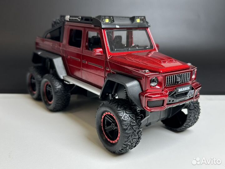 Машинка Mercedes brabus красная металлическая