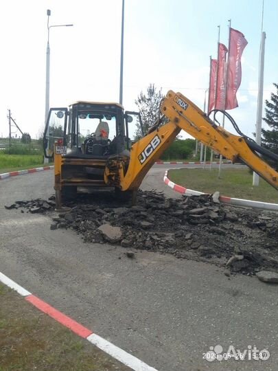 Экскаватор погрузчик jcb