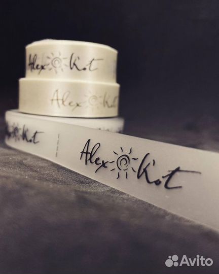 Ленты, стикеры, лейблы с логотипом (печать)