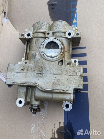Масляный насос 4b12