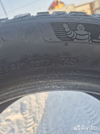 Michelin X-Ice North 4 235/55 R18 104