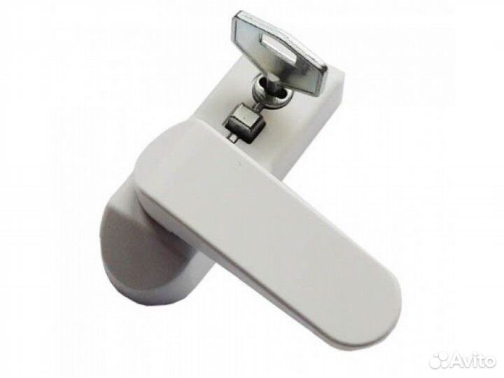 Детский замок на пластиковое окно