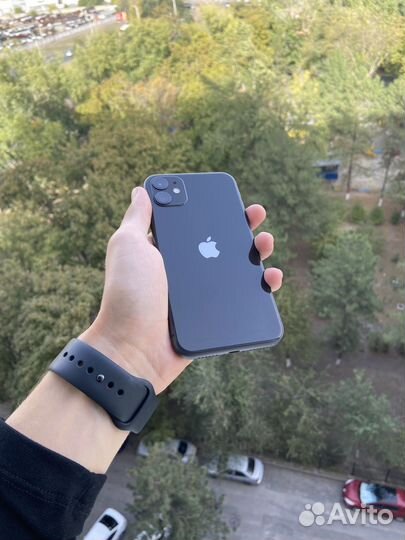 iPhone 11 хороший АКБ 80%, sim