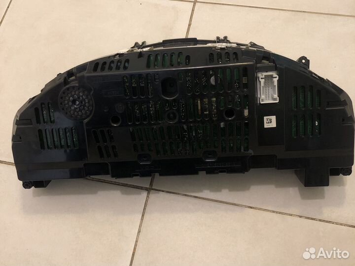 Приборная панель w212