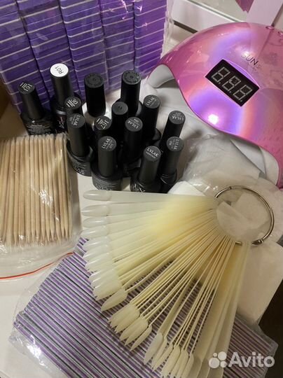 Маникюрный набор с лампой бу