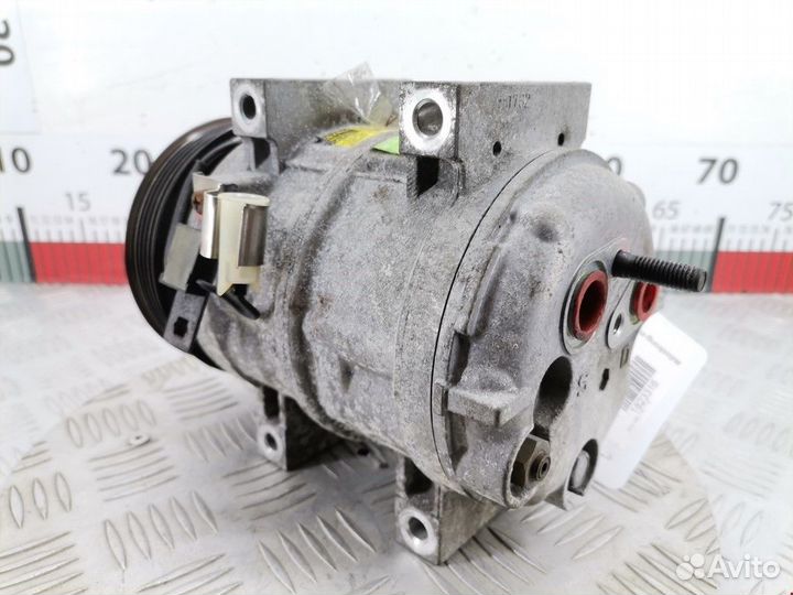 Компрессор кондиционера Volvo S40 рест. 2001