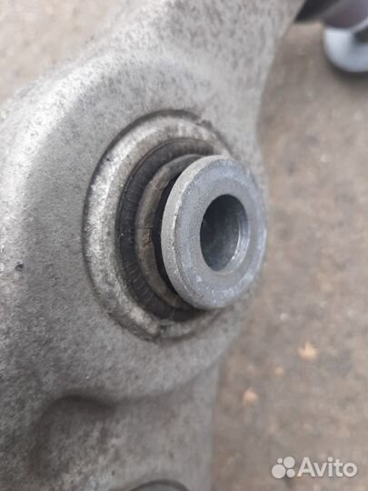 Рычаг подвески передний правый Mercedes C-Class