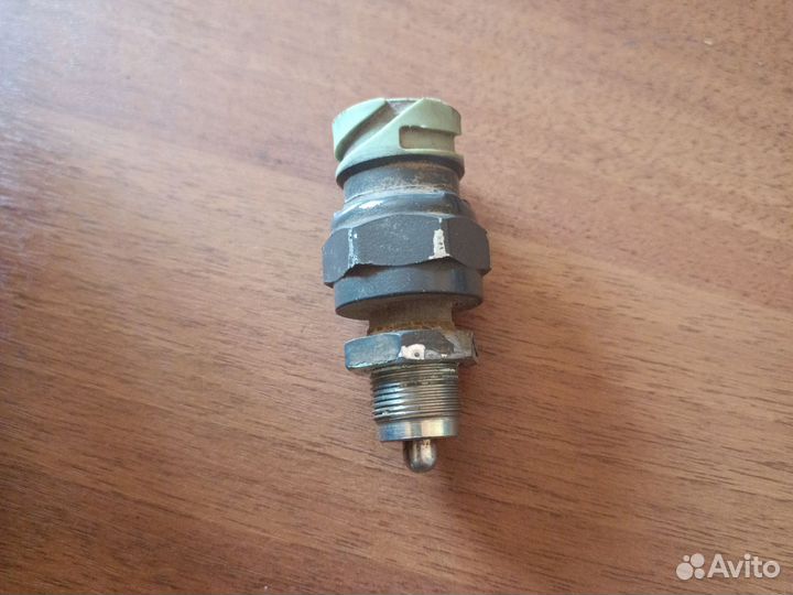 Датчик блокировки дифференциала Renault Volvo