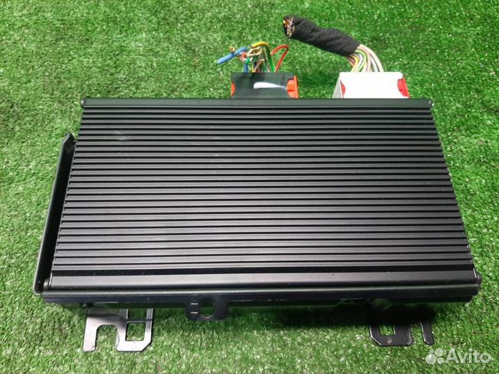 Усилитель акустической системы Peugeot 407 (6E) 2