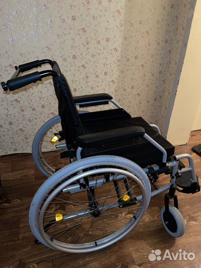 Коляска инвалидная