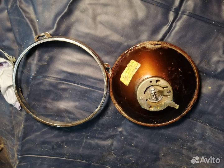 Передняя фара ваз 2106
