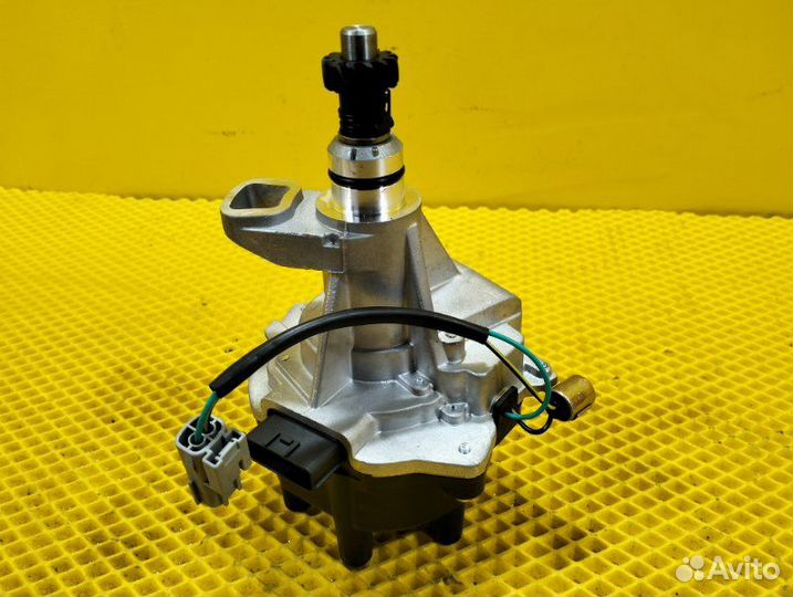 Трамблер Nissan Terrano R50 VG33E 1999