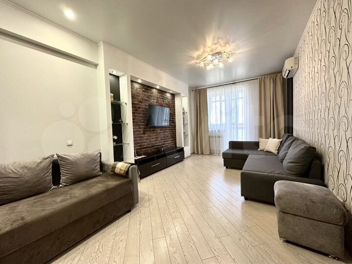 2-к. квартира, 65 м², 14/16 эт.