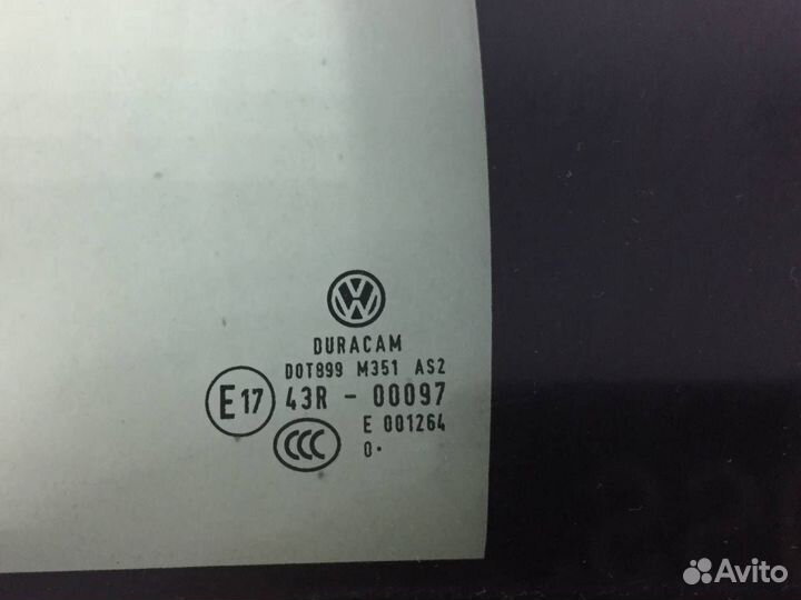 Стекло двери задней левой форточка Volkswagen Tigu