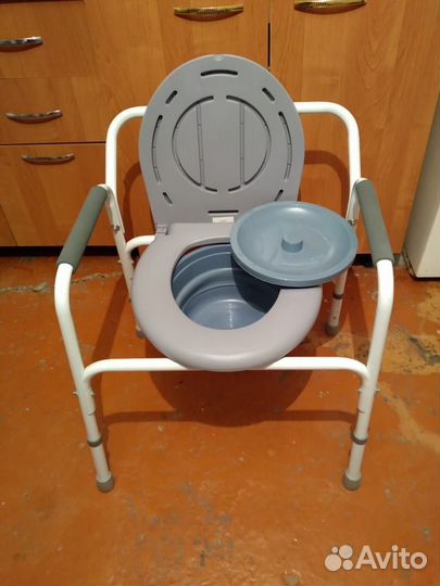 Кресло туалет для пожилых