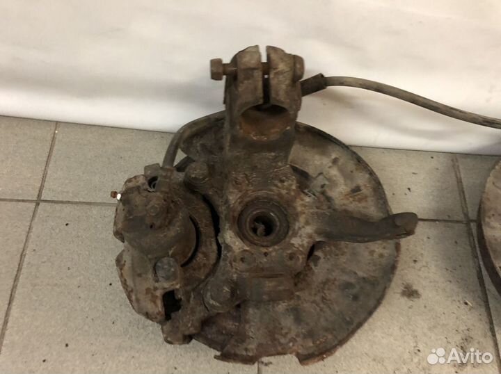 Volkswagen Caddy 2004-2014 Поворотный кулак цапфа