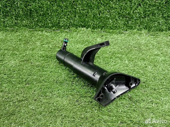 Форсунка омывателя фар VW Touareg 2011-2014г VAG