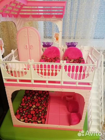 Домик игрушечный со всей мебелью