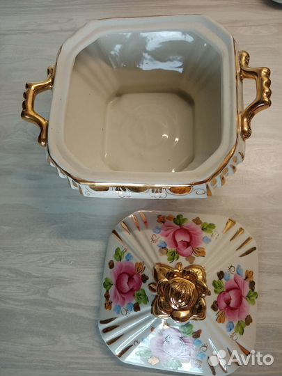 Сахарница розовая Гжель