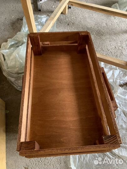 Деревянные ящики овощей и фруктов