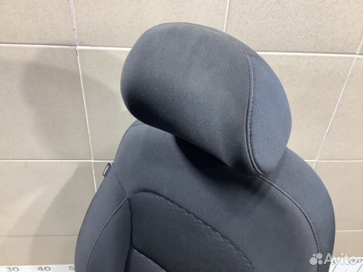 Сиденье переднее правое Hyundai Elantra AD G4FG