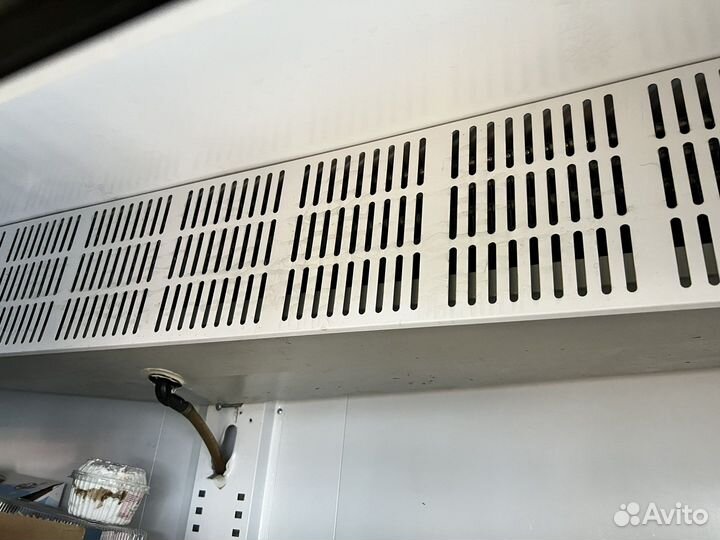 Холодильный шкаф