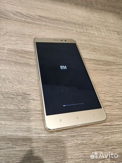 Телефон Xiaomi Note 3
