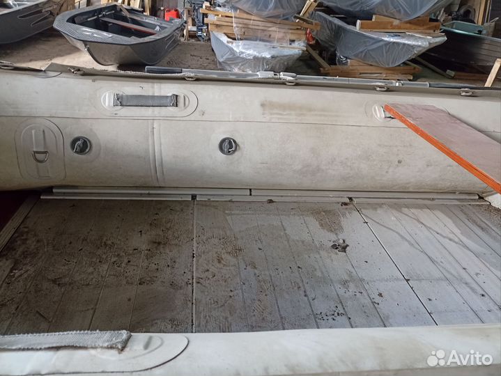 Лодка с прицепом