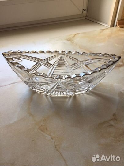 Хрустальная ваза