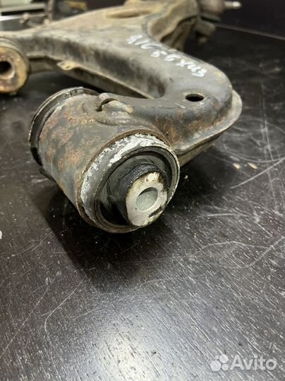 Рычаг правый передний Мерседес w210