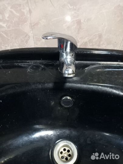 Раковина с пьедесталом