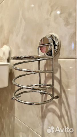 Держатель для фена в ванной