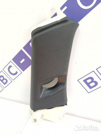 Накладка стойки C левая Audi