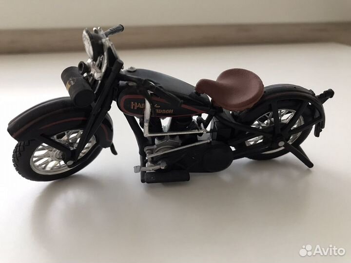 Модель мотоцикла Harley Davidson JDH Twin Cam 1928