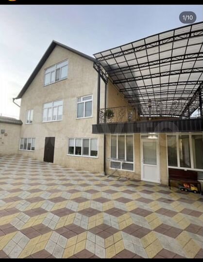 Дом 400 м² на участке 8 сот.