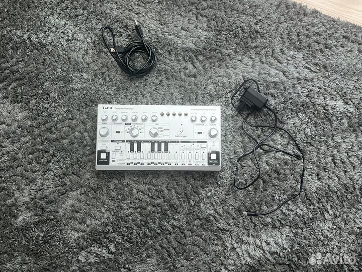 Behringer td3