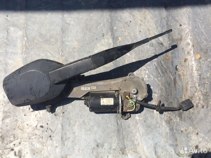 Трапеция дворников Mercedec