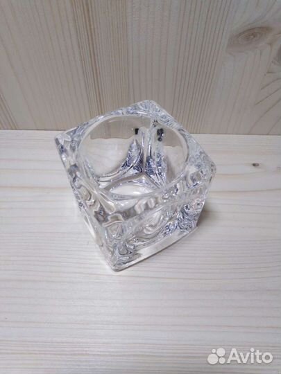 Подсвечник, плафон, вазочка и многое другое