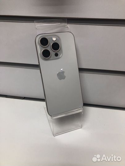 iPhone 15 Pro, 512 ГБ