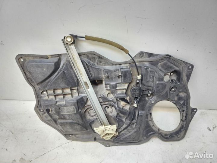 Стеклоподъемник передний правый Mazda 3 BL