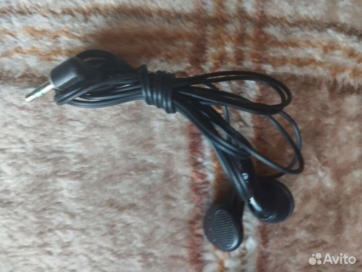 Проводные наушники новые и б/у