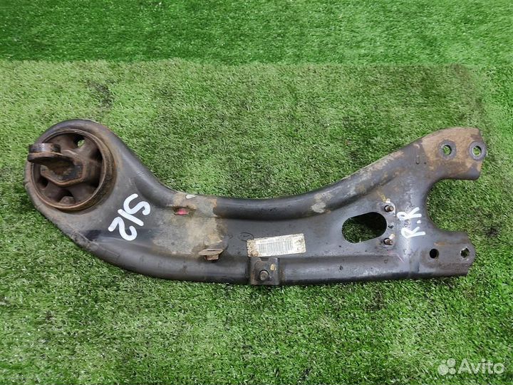 Рычаг задний продольный правый KIA Sportage 3 (SL