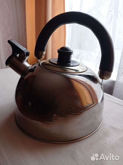Чайник со свистком новый