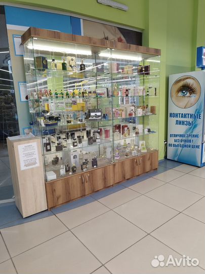 Шкаф торговый