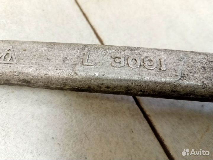 Рычаг передний левый верхний