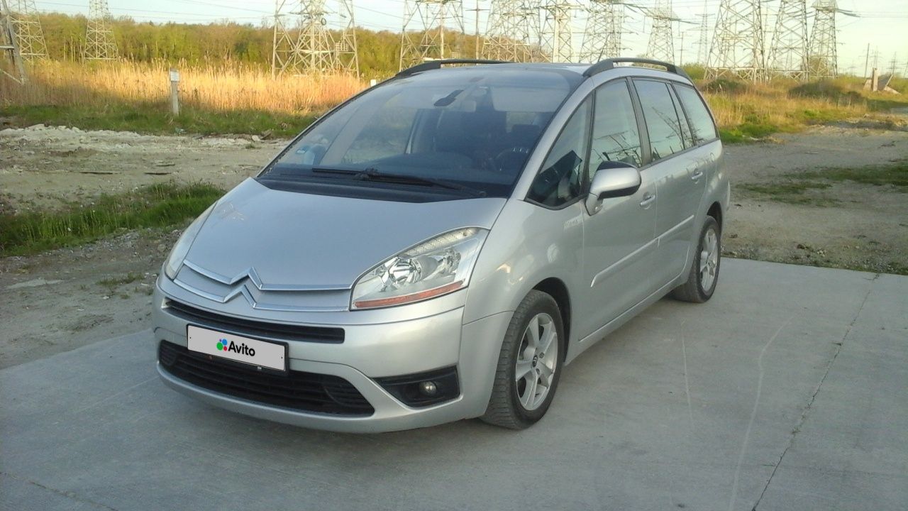 Citroen Grand C4 Picasso: фото владельца