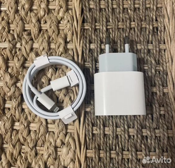 Зарядное устройство 20w на Айфон