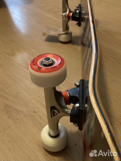 Скейтборд Quiksilver Mission 8 новый с биркой