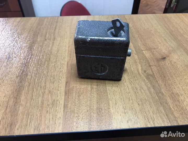 Замок гаражный навесной